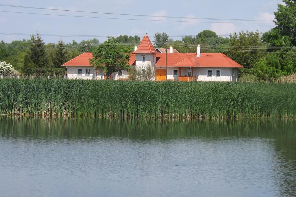 Nagybajcsi Körtefa Vendégház Esterno foto