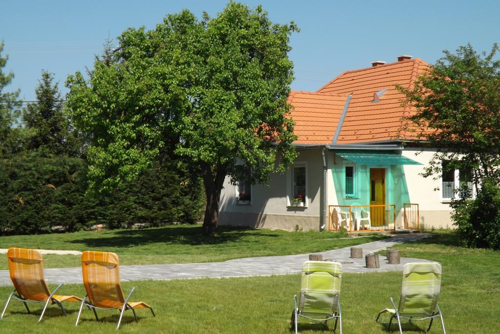 Nagybajcsi Körtefa Vendégház Esterno foto
