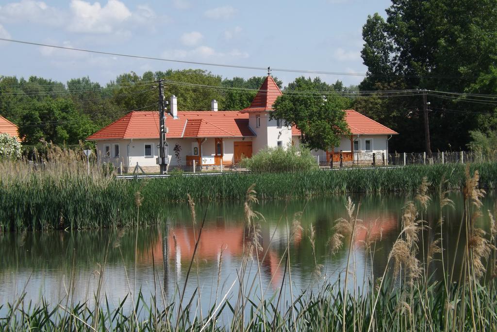Nagybajcsi Körtefa Vendégház Esterno foto